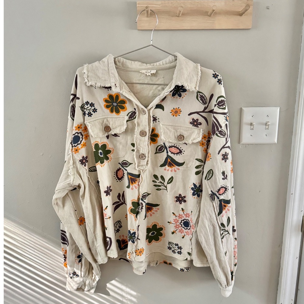 easel boho floral top